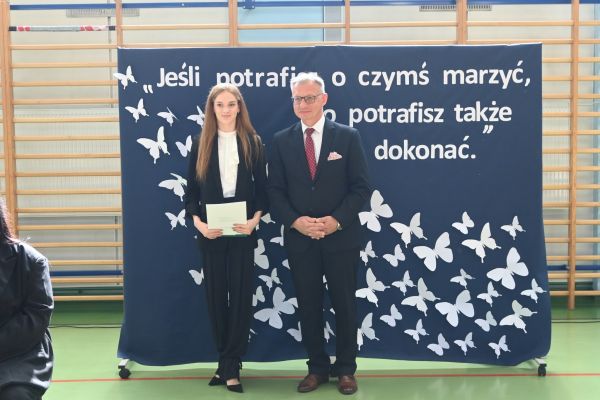 Zakończenie roku szkolnego maturzystów LO 10