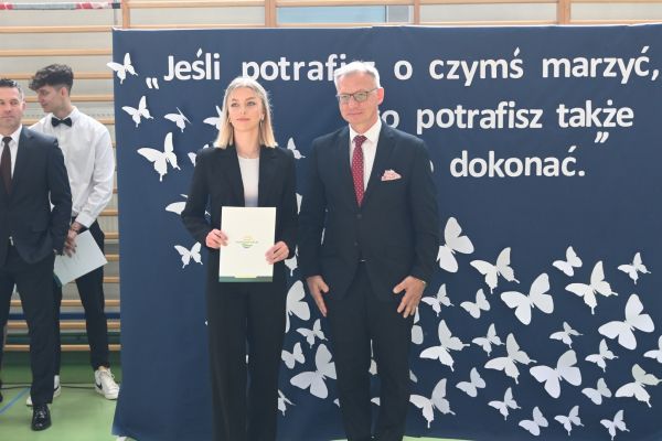 Zakończenie roku szkolnego maturzystów LO 13
