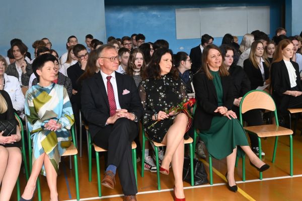 Zakończenie roku szkolnego maturzystów LO 22