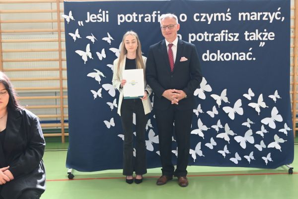 Zakończenie roku szkolnego maturzystów LO 25