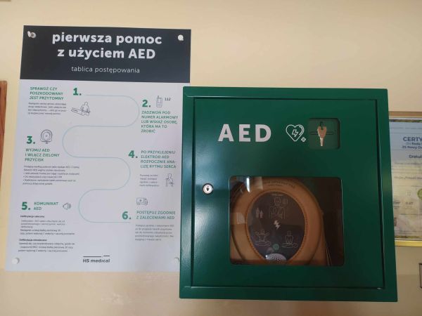 Defibrylatory AED 9