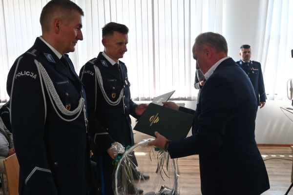 Obchody święta policji 10