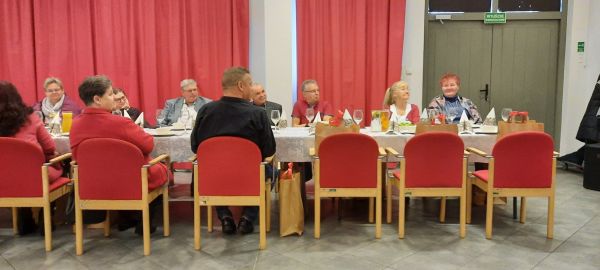 SPOTKANIE WIGILIJNE DLA RODZIN ZASTĘPCZYCH I PRZEDSTAWICIELI RODZINNYCH DOMÓW DZIECKA 8