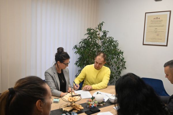 Przebudowa drogi powiatowej w zakresie budowy zatok postojowych na ul. Morskiej, Jantar 1
