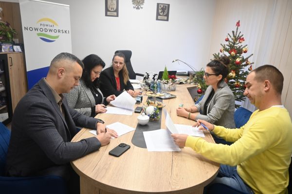 Przebudowa drogi powiatowej w zakresie budowy zatok postojowych na ul. Morskiej, Jantar 2