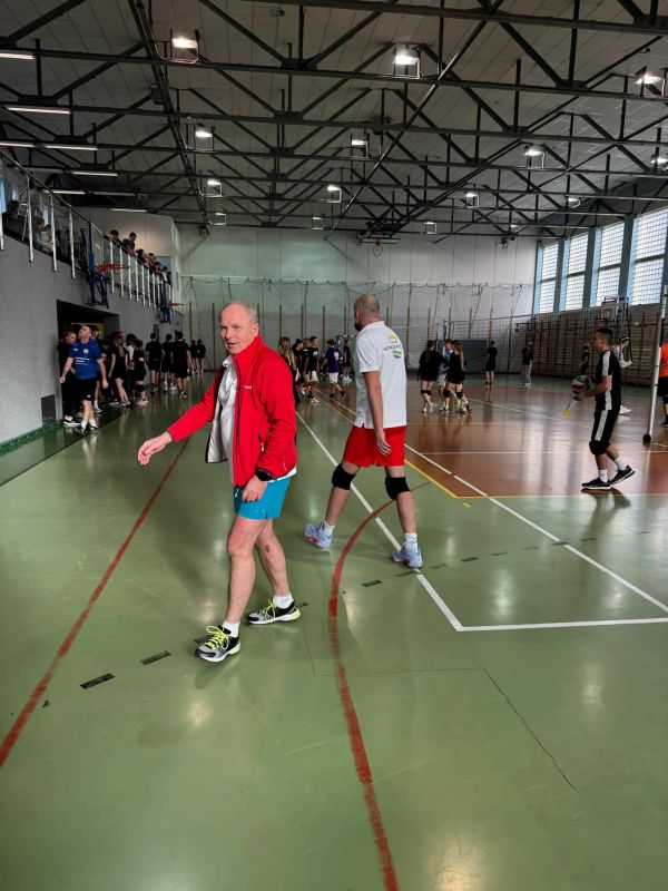 TURNIEJ PIŁKI SIATKOWEJ WOŚP 8