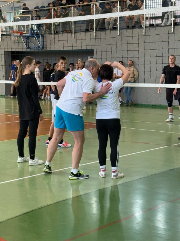 TURNIEJ PIŁKI SIATKOWEJ WOŚP 11