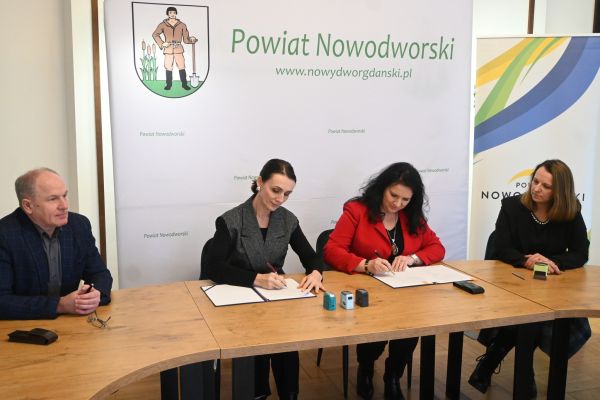 Podpisanie porozumienia 1