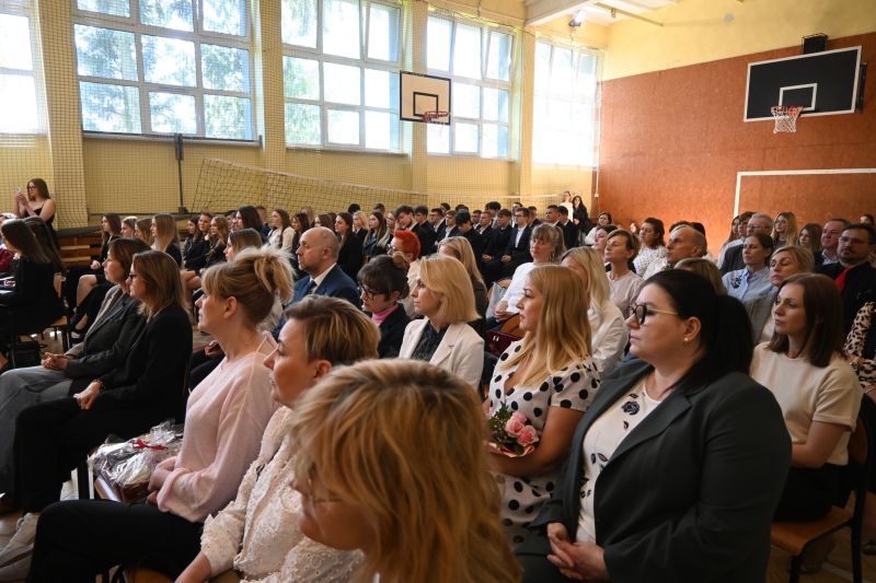 ZAKOŃCZENIE ROKU SZKOLNEGO KLAS MATURALNYCH 4