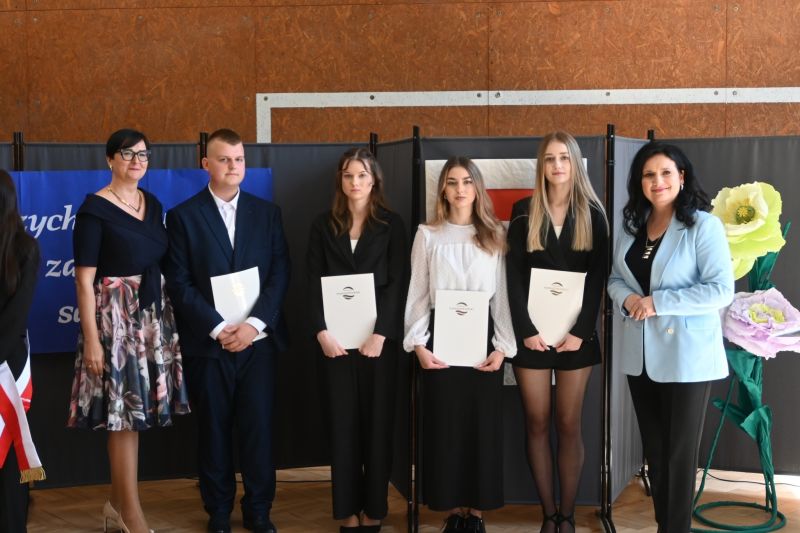 ZAKOŃCZENIE ROKU SZKOLNEGO KLAS MATURALNYCH 8