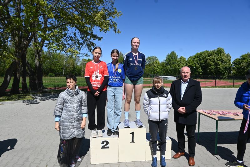 Zawody lekkoatletyczne Drewnica 4