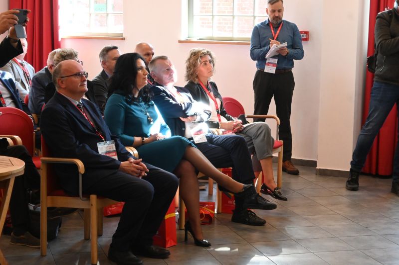 558188981_1265245012072727_5081269643020533952_n