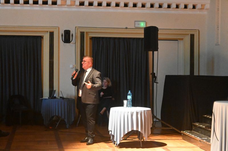 Nie odwracaj wzroku ani słuchu 9