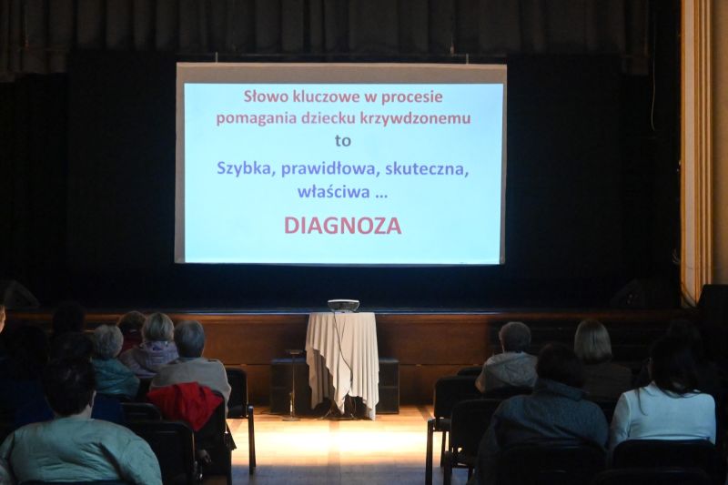 Nie odwracaj wzroku ani słuchu 13