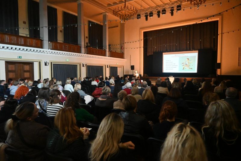 Nie odwracaj wzroku ani słuchu 15