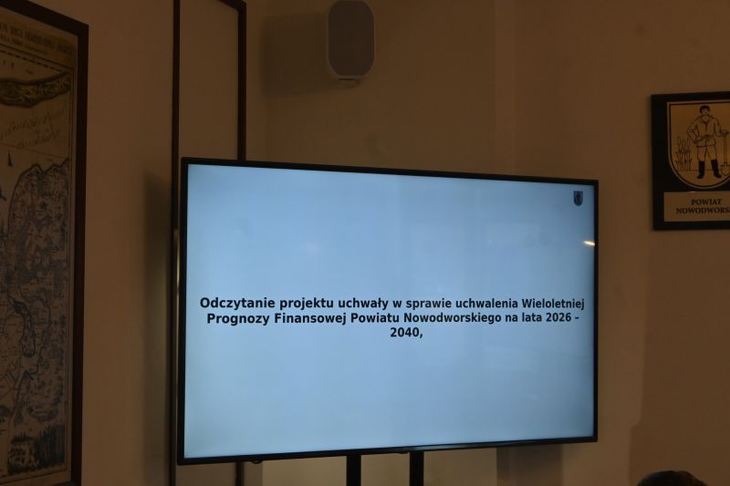 SESJA RADY POWIATU 2