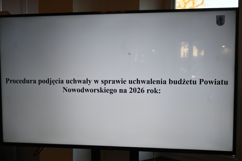 SESJA RADY POWIATU 8