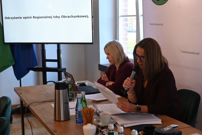 SESJA RADY POWIATU 9