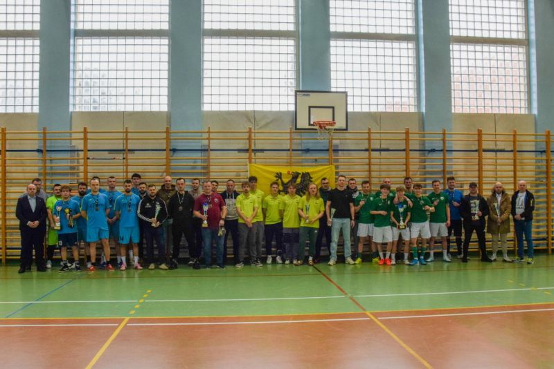 II LIGA ŻUŁAWSKIEJ HALOWEJ LIGI PIŁKI NOŻNEJ 2