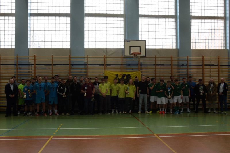 II LIGA ŻUŁAWSKIEJ HALOWEJ LIGI PIŁKI NOŻNEJ 6