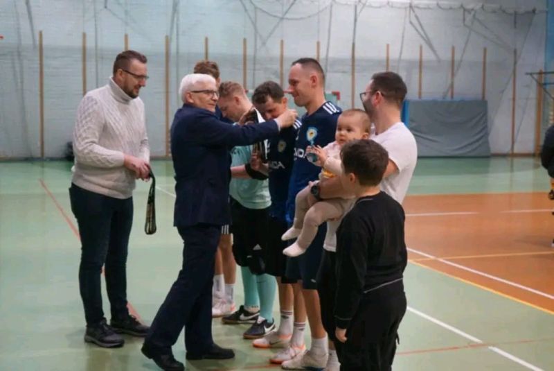 II LIGA ŻUŁAWSKIEJ HALOWEJ LIGI PIŁKI NOŻNEJ 14