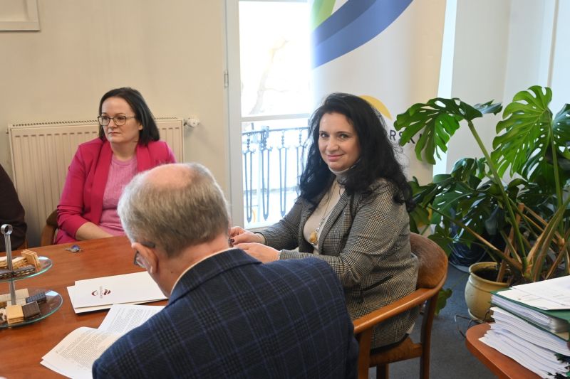 Umowa Liceum Ogolnokształcacych 6