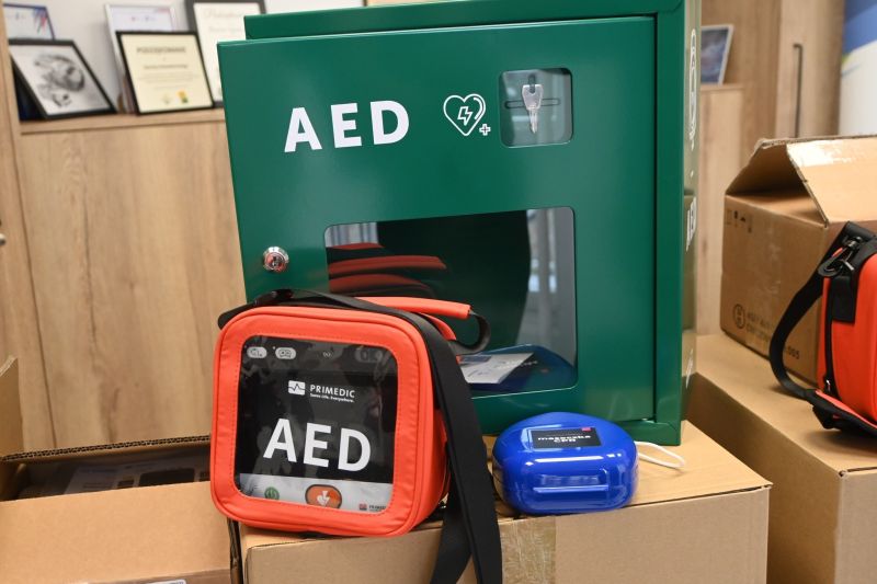 ZAKUP DEFIBRYLATORA 3