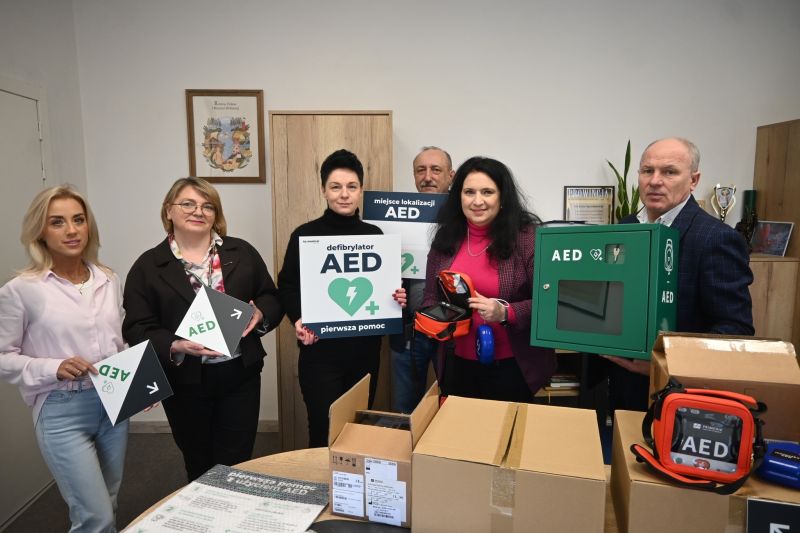 ZAKUP DEFIBRYLATORA 5