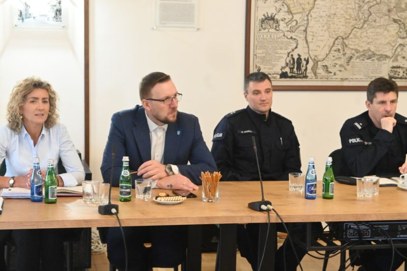 spotkanie dotzyczace bezpieczenstwa 4