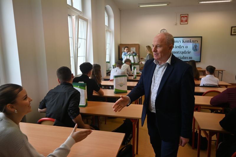 konkurs wiedzy o samorządzie 13