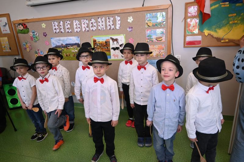 KLUB SZTUTOMISAKI 37