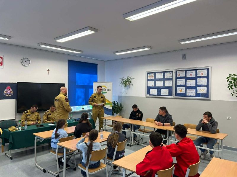 TURNIEJ WIEDZY POŻARNICZEJ 7