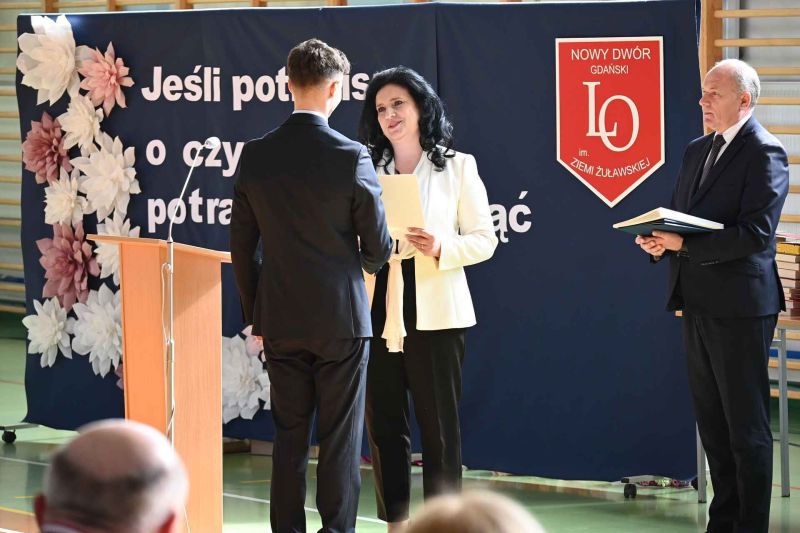 Pozegnanie klas maturalnych LO 3