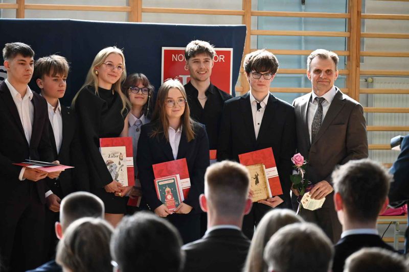 Pozegnanie klas maturalnych LO 7