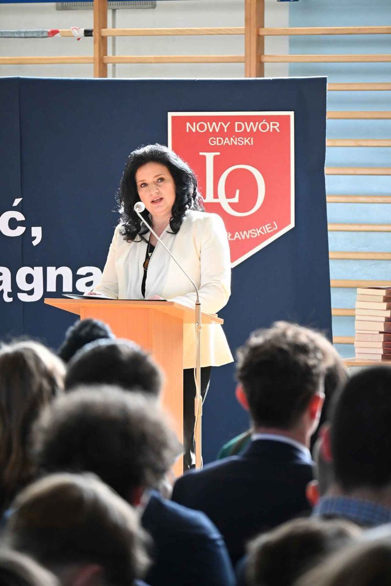 Pozegnanie klas maturalnych LO 16