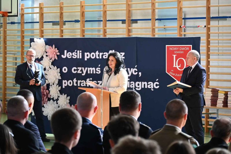 Pozegnanie klas maturalnych LO 18