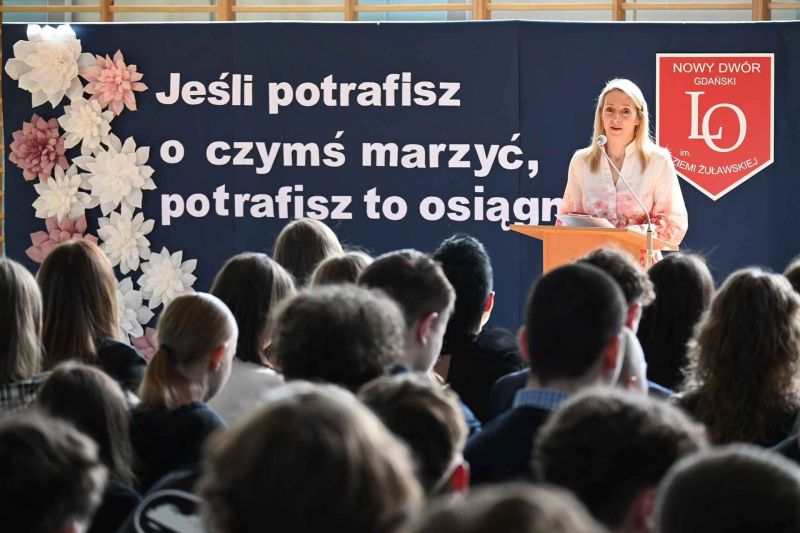 Pozegnanie klas maturalnych LO 27