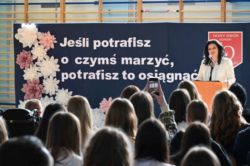 Pozegnanie klas maturalnych LO 33