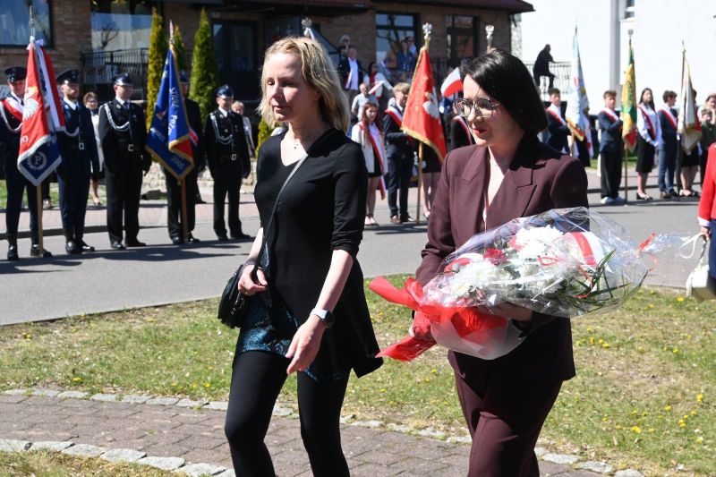 OBCHODY 3 MAJA 25