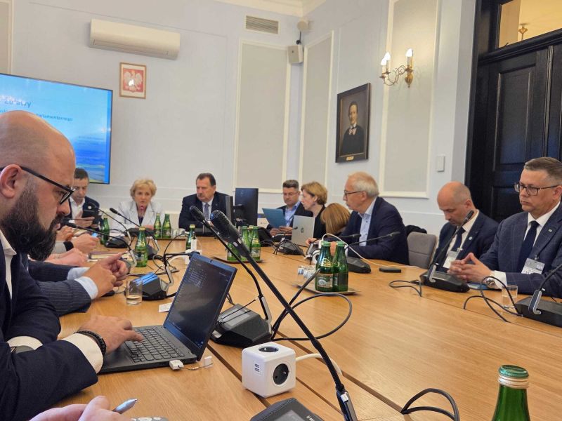 POSIEDZENIE ZUŁAWSKIEGO ZESPOŁU PARLAMENTARNEGO 5