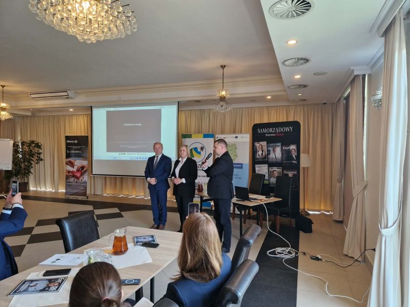 II POMORSKIE FORUM ENERGETYCZNE 4
