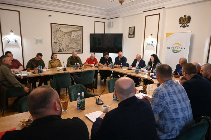 Posiedzenie Powiatowego Zespołu Zarządzania Kryzysowego 6