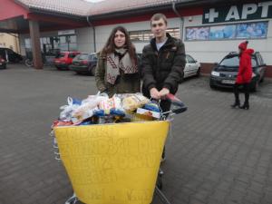 AKCJA CHARYTATYWNA UCZNIÓW Z ZESPOŁU SZKÓŁ NR 2 - ZBIÓRKA ŻYWNOŚCI