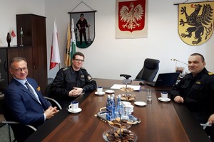 SPOTKANIE Z STAROSTY NOWODWORSKIEGO Z KOMENDANTEM WOJEWÓDZKIM ORAZ KOMENDANTEM POWIATOWYM PAŃSTWOWEJ STRAŻY POŻARNEJ