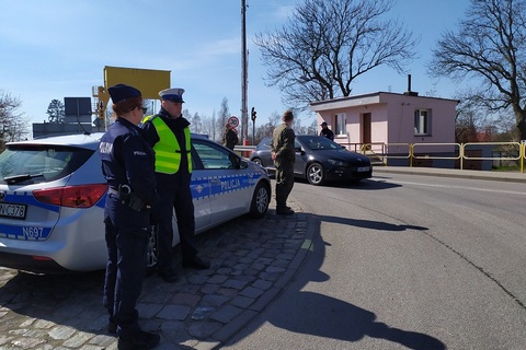 NOWE OBOSTRZENIA - PODSUMOWANIE PIERWSZEGO WEEKENDU KWIETNIA NA TERENIE POWIATU NOWODWORSKIEGO