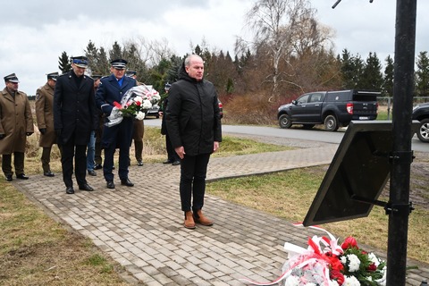 HOŁD CZOŁGISTOM W 43. ROCZNICĘ TRAGEDII NA LINAWIE