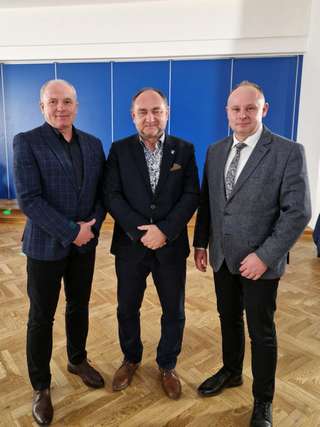 DELEGACJA SAMORZĄDOWCÓW