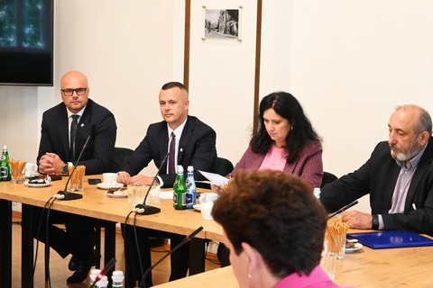 POSIEDZENIE KOMISJI BEZPIECZEŃSTWA I PORZĄDKU