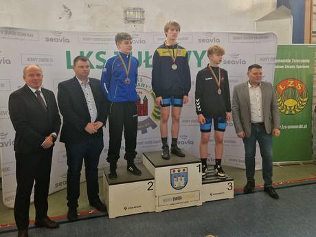 MEMORIAŁ IM MIECZYSŁAWA SZARMACHA