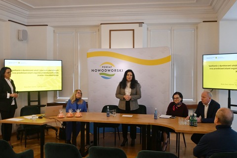 SPOTKANIE DYREKTORÓW PLACÓWEK OŚWIATOWYCH ORAZ ORGANÓW PROWADZĄCYCH